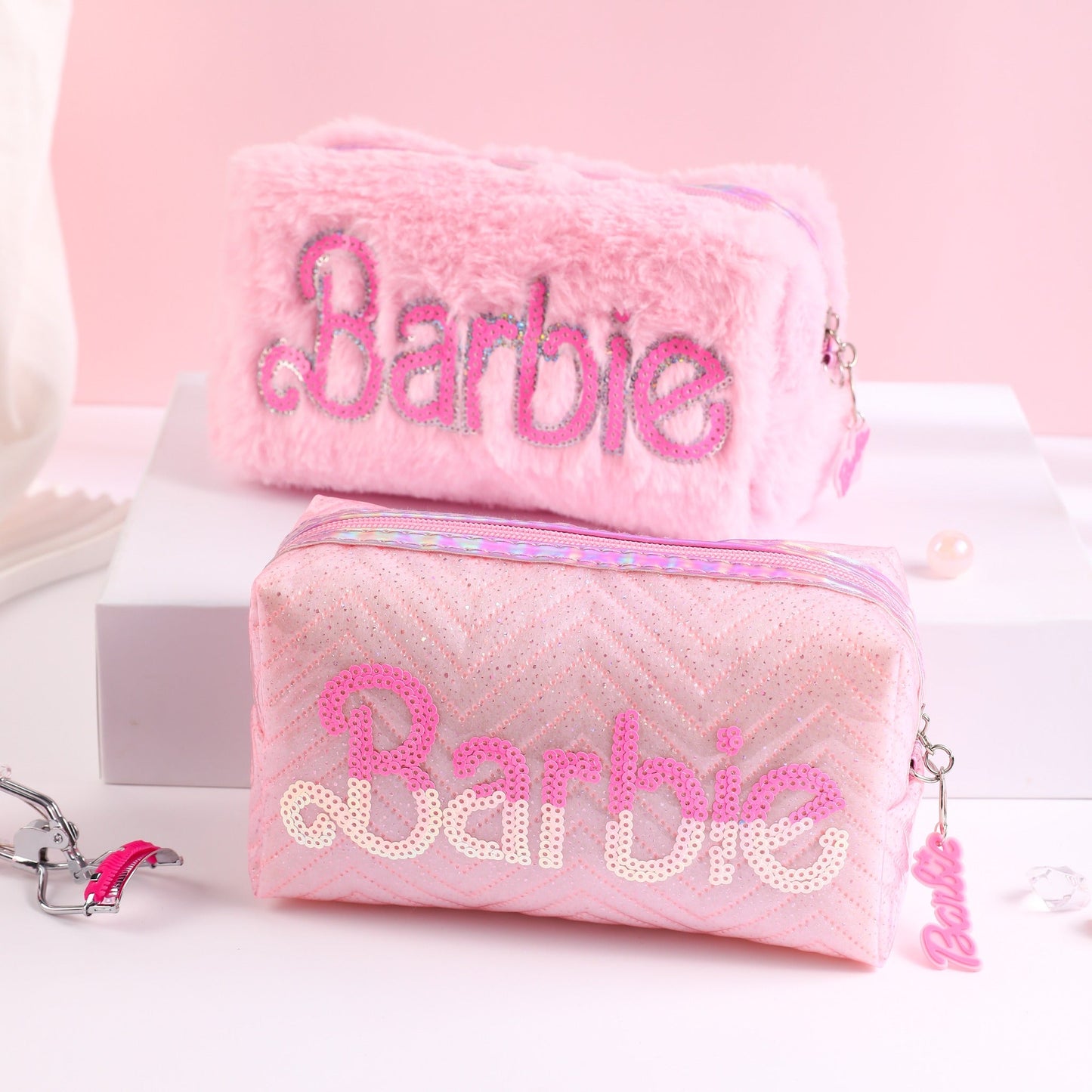 MAYOREO Cosmetiquera de peluche BARBIE